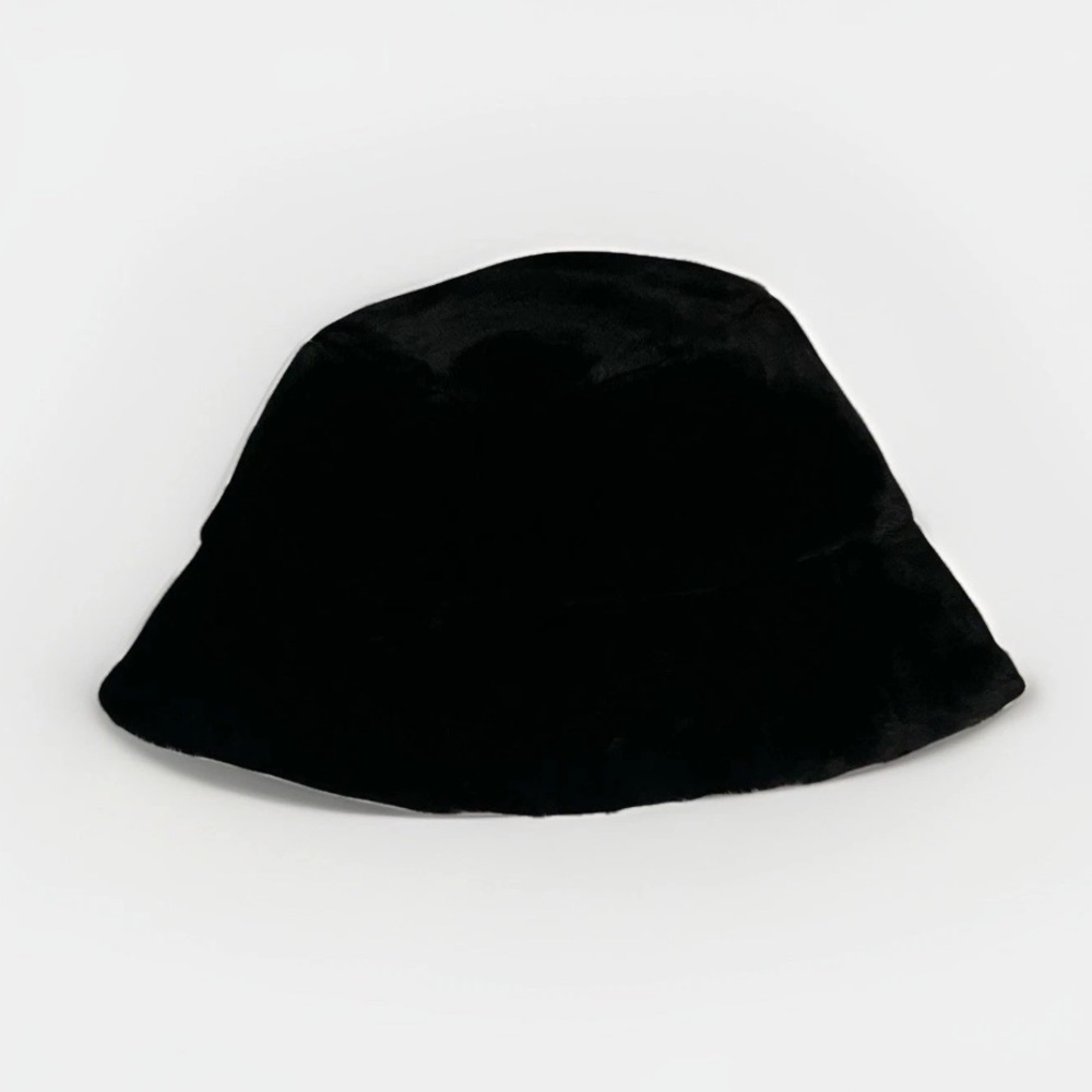Faux fur bucket hat black plush fleece